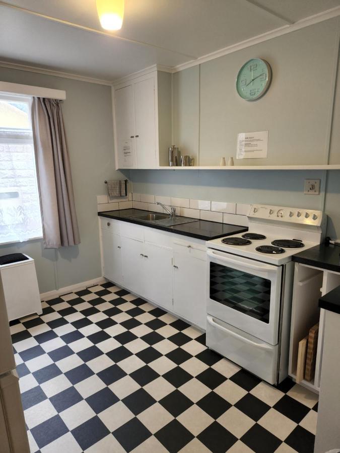 Gardner Court Motel Нейпир Экстерьер фото