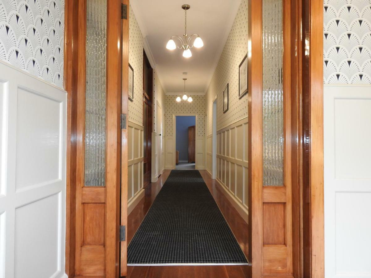 Gardner Court Motel Нейпир Экстерьер фото