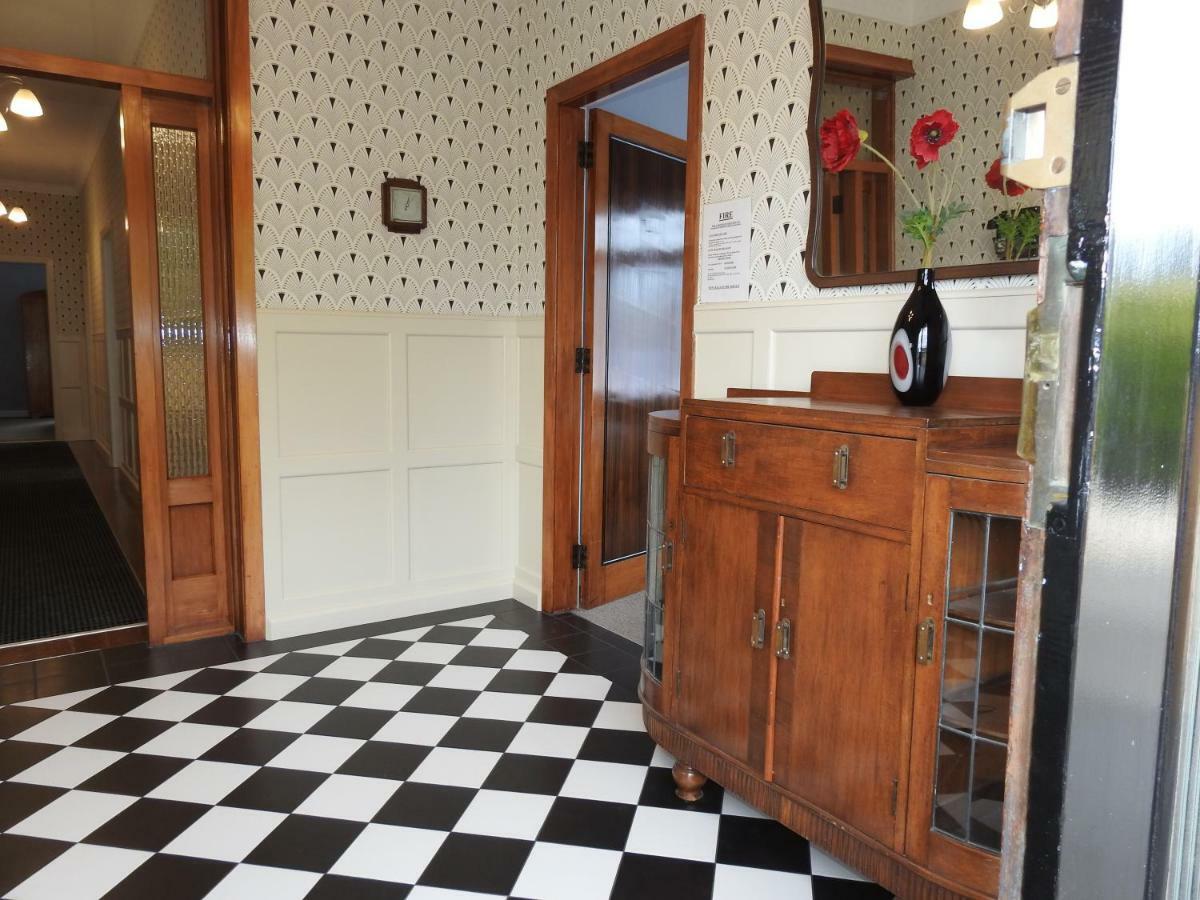 Gardner Court Motel Нейпир Экстерьер фото